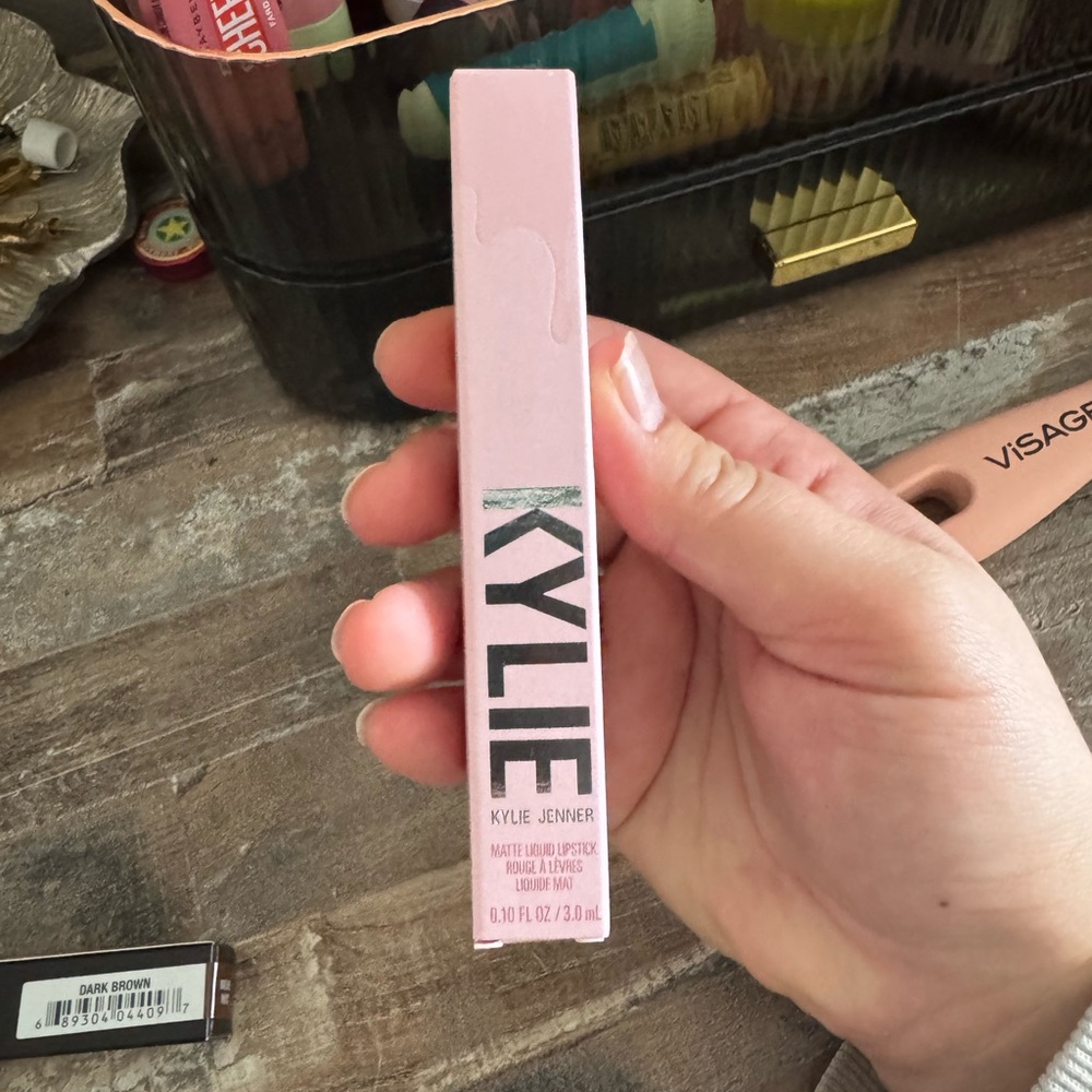 Kylie lip kit another day another nude